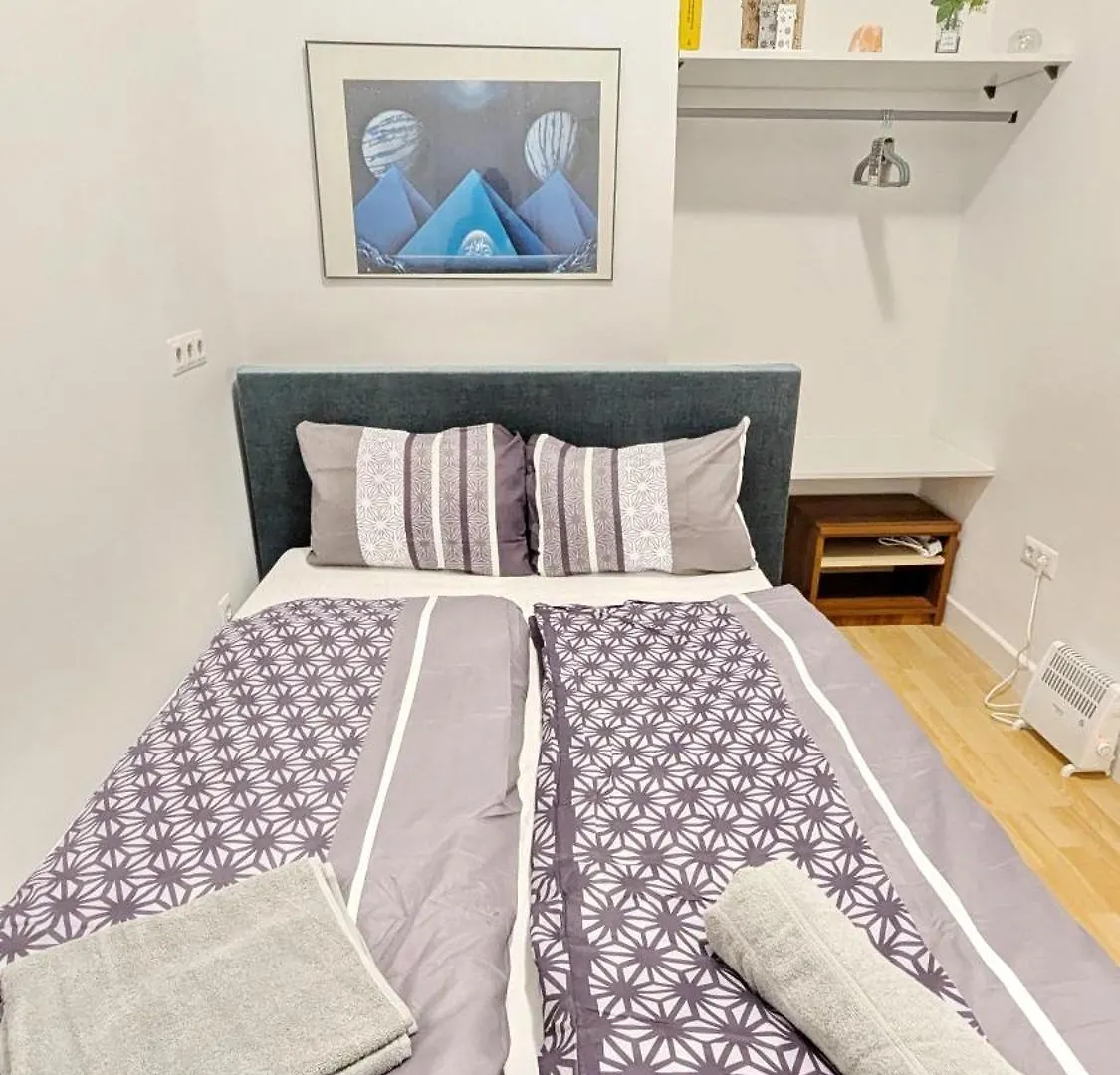 Cozy Room In Stadthalle Area Hb Viena 0*,