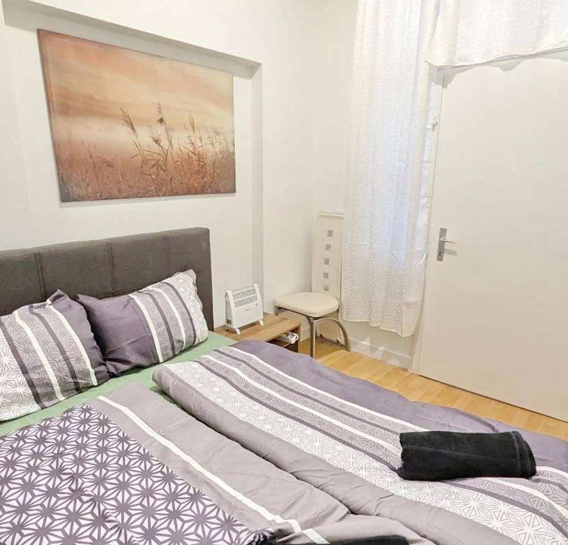 Habitación en casa particular Cozy Room In Stadthalle Area Hb Viena